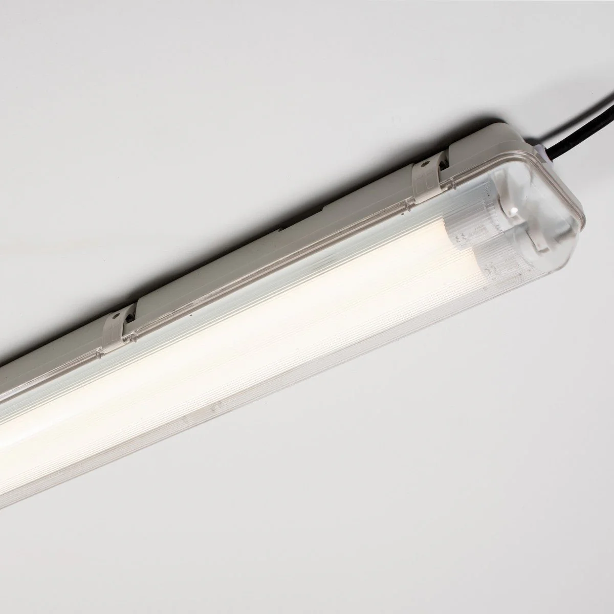 2 PACK - LED's Light LED TL Armatuur licht balk met sensor - incl Dubbele buis 2x14W 120cm 4000K Bewegingssensor en nachtsensor - Waterdicht - 150lm/w - Image 4