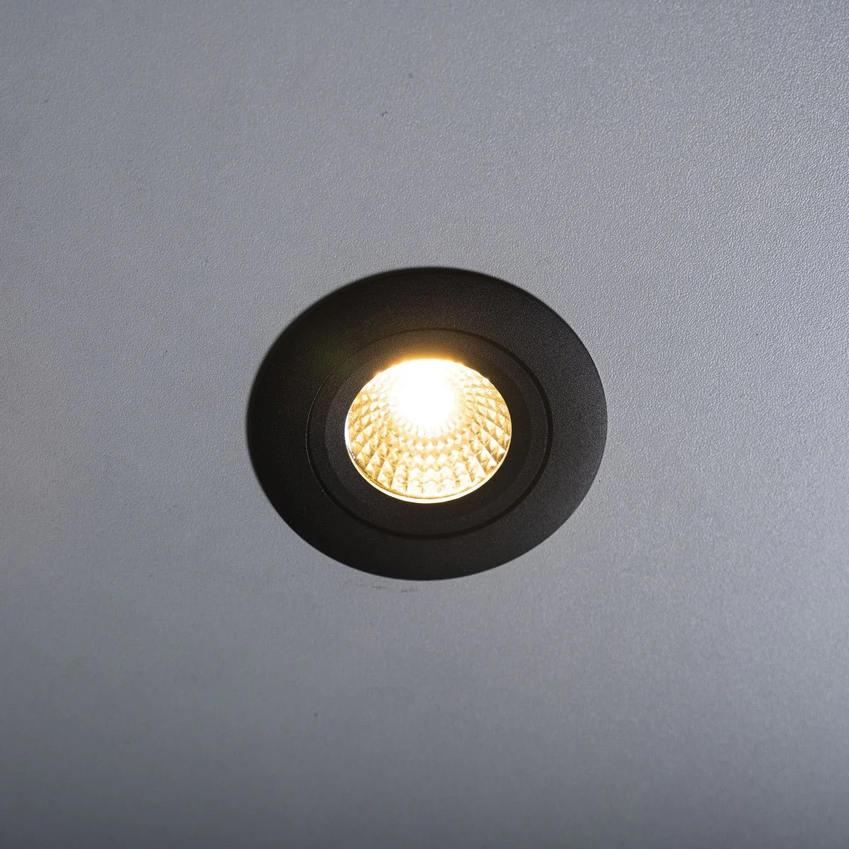 LED's Light Pro LED Inbouwspot Zwart - DimToWarm - Ø 68mm - Kantelbaar - Warm wit licht - CRI95- Dimbaar - Image 3