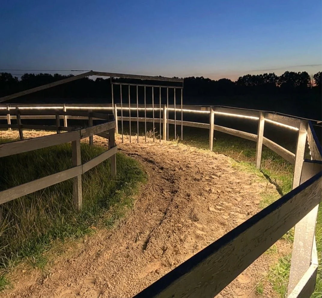 Baanverlichting Paarden of longeerbak Horsewalker Verlichting 25m - Verlengbaar tot 75 meter - 20.000 lm - Image 11