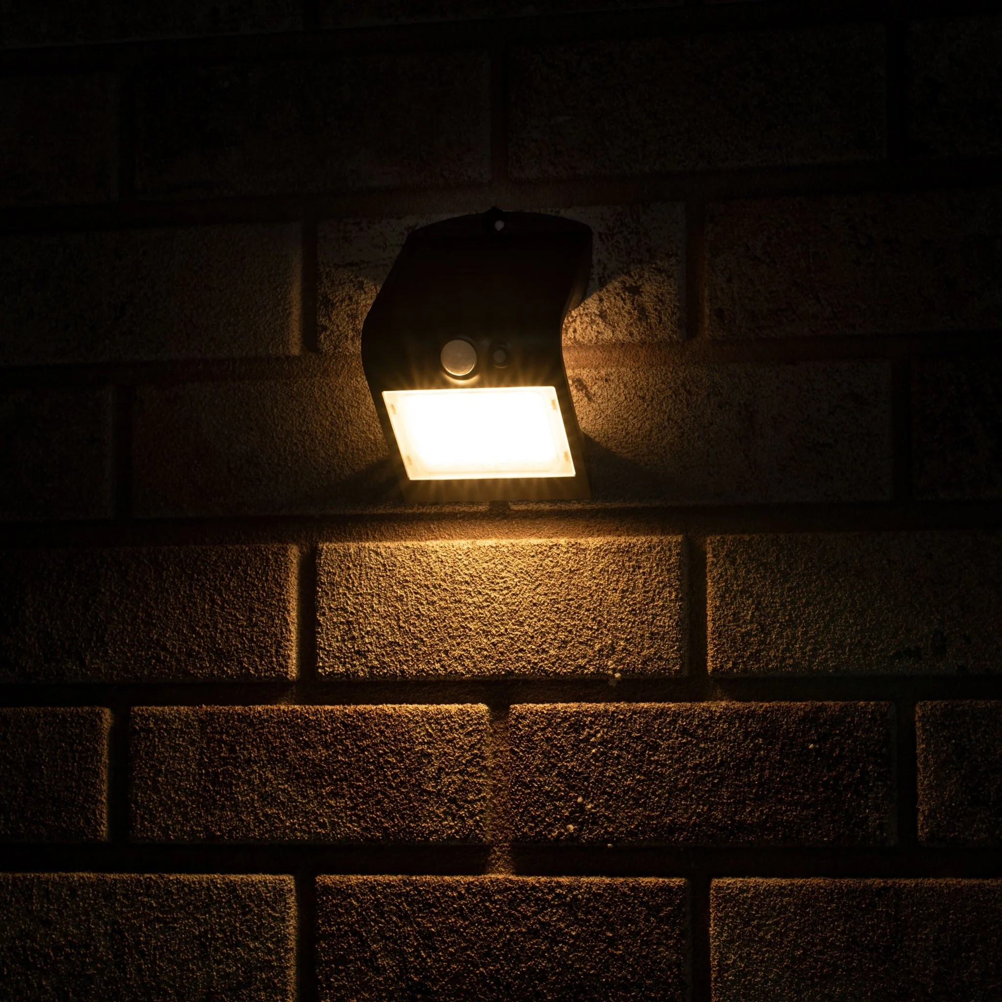 LED's Light Solar LED Buitenlamp met Bewegingssensor 220 - 3 lichtstanden - Automatisch aan/uit - Zwart - Image 3