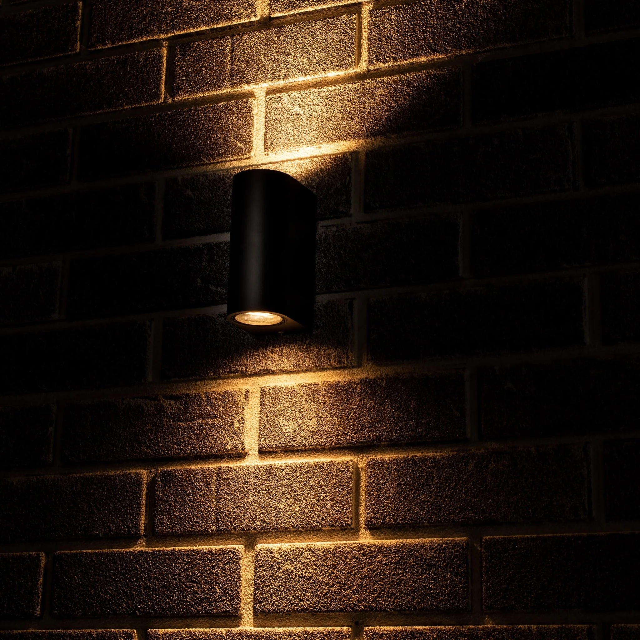 LED's Light LED Wandlamp buiten - Cilinder met 2 x GU10 fitting - Model Sapri - IP44 - Zwart - Image 5