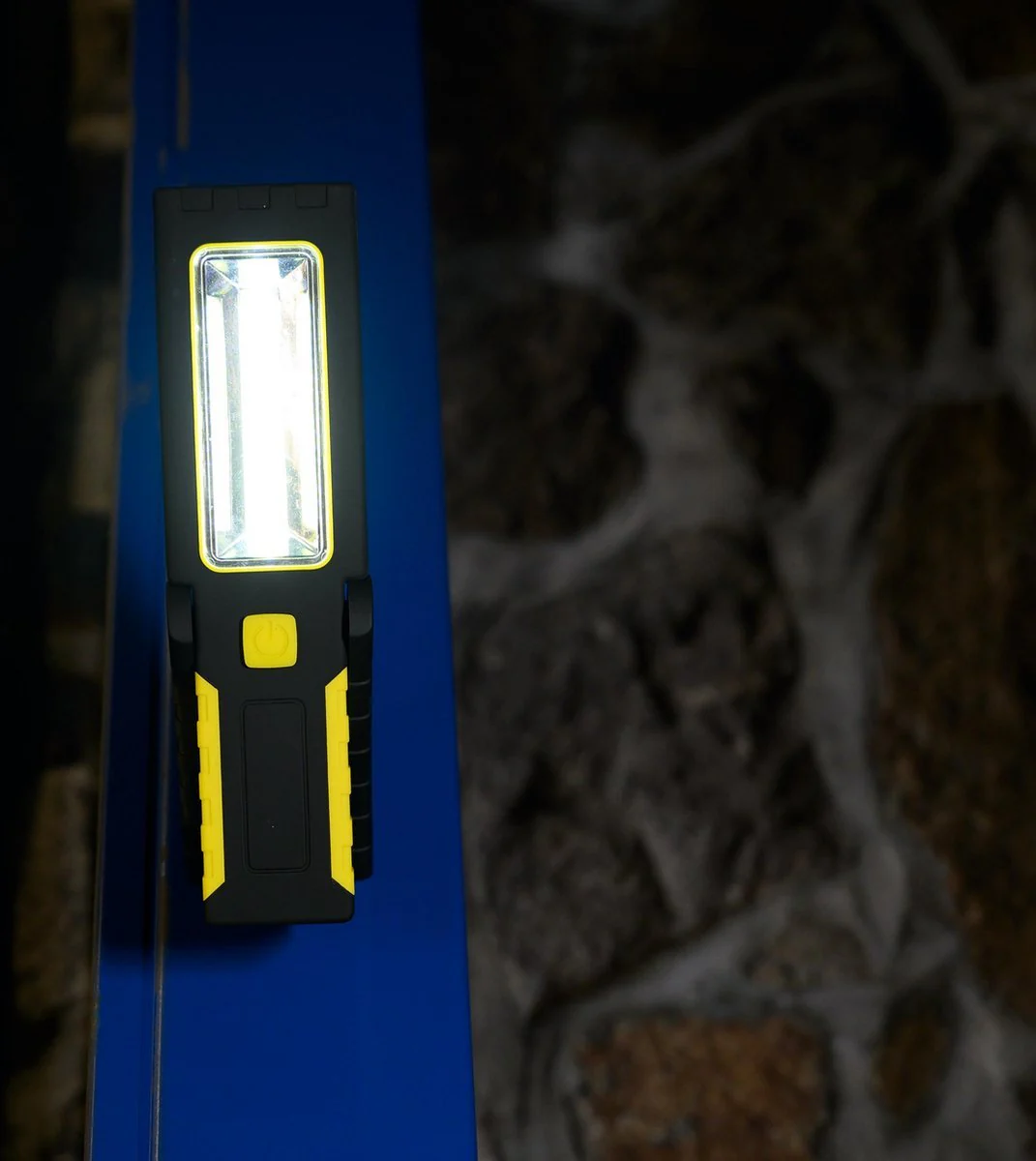 LED's Work Draagbare LED Looplamp 180 - Met magneet en haak - Werkt op batterijen - Image 4