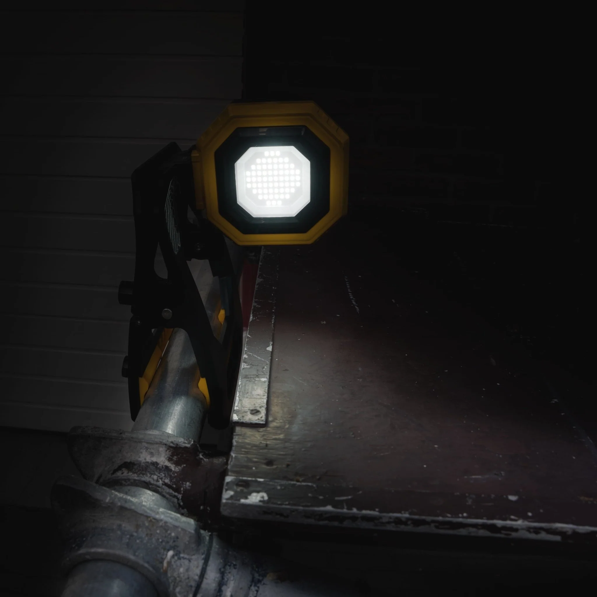 LED's Work Oplaadbare Werklamp 1500 - Met accu oplaadbaar - Draadloos - IP54 waterbestendig - Image 16