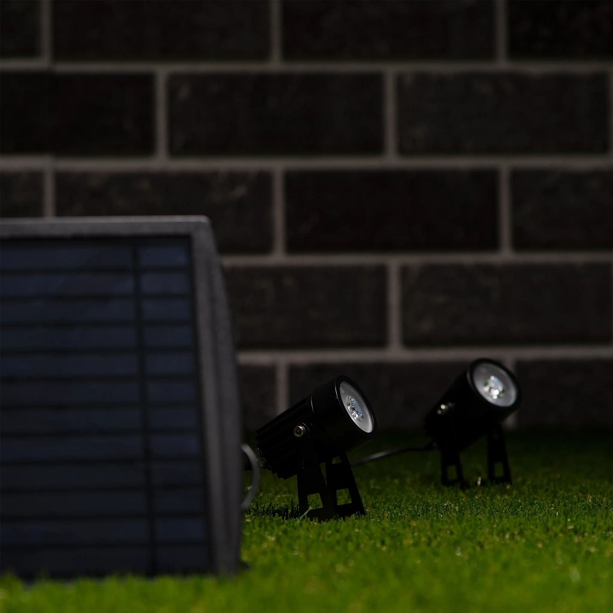 LED's Light Solar LED Tuinlamp met zonnepaneel en grondspies - Automatisch aan en uit - Met sensor - IP65 waterdicht - Image 3