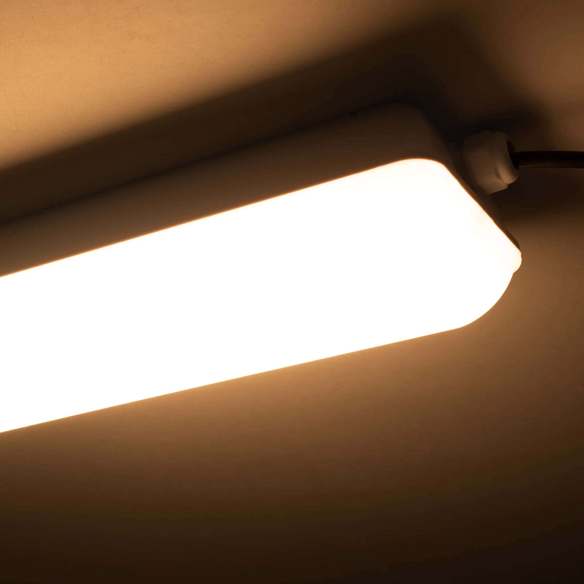 Mini LED TL lamp 30 cm met sensor – Dimbaar en kleurtemperatuur instelbaar – Met daglicht- en bewegingssensor – 1200 lumen – IP65 - Image 3