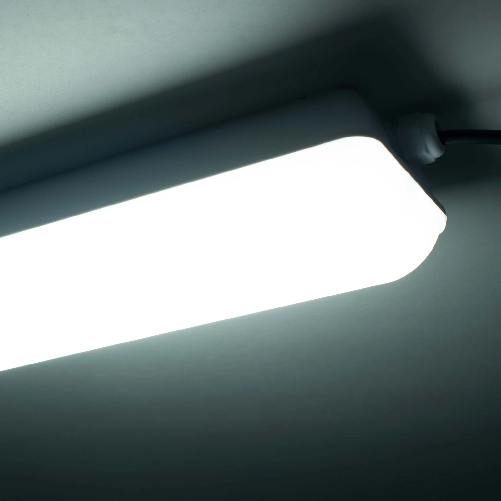 Mini LED TL lamp 30 cm met sensor – Dimbaar en kleurtemperatuur instelbaar – Met daglicht- en bewegingssensor – 1200 lumen – IP65 - Image 5