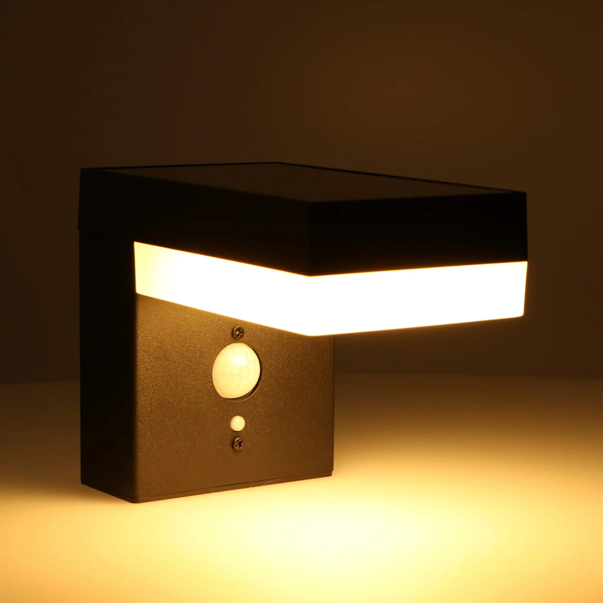 LED's Light RVS Solar LED Muurlamp met Bewegingssensor - Draadloos - Vierkant - 3 standen - Zwart - Image 7