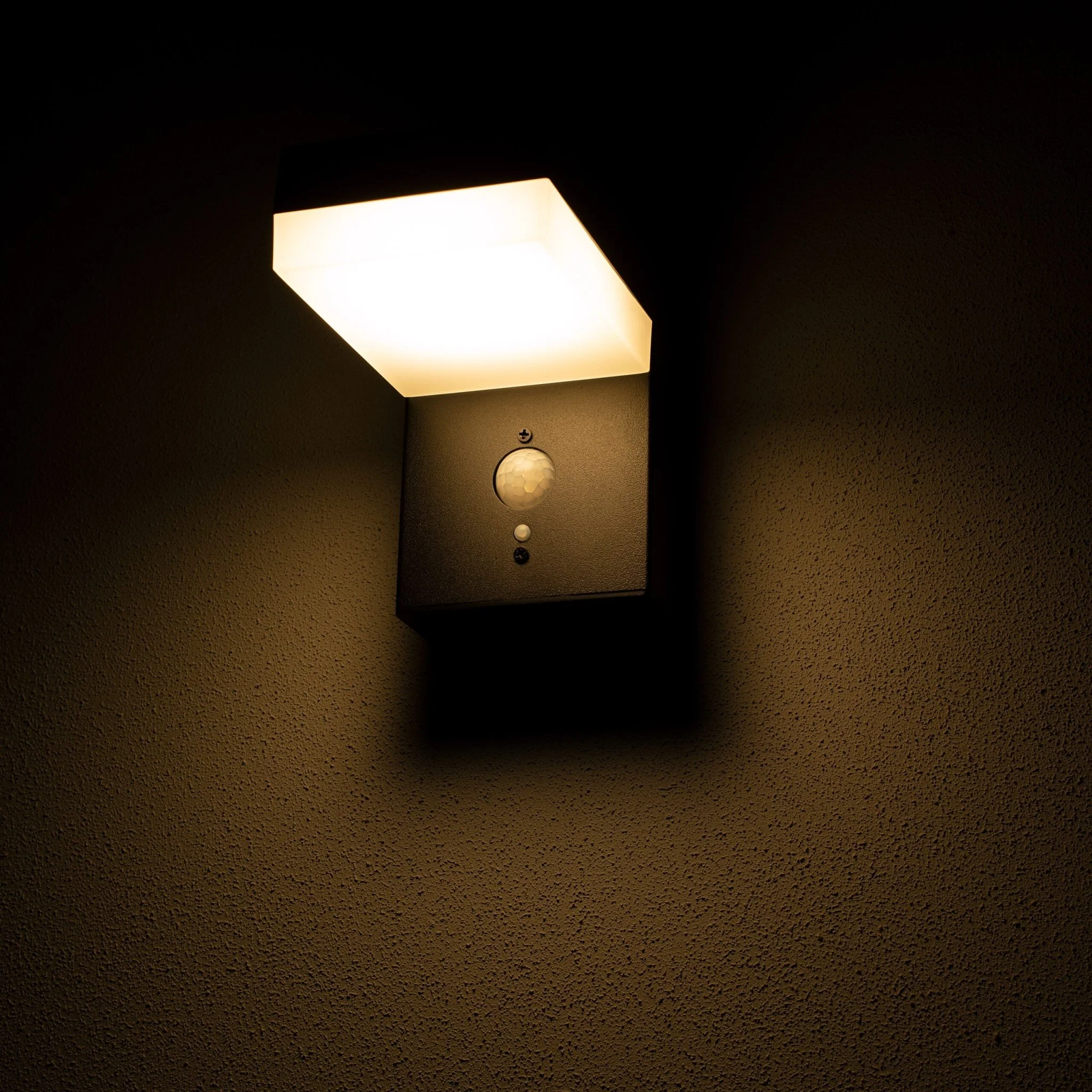 LED's Light RVS Solar LED Muurlamp met Bewegingssensor - Draadloos - Vierkant - 3 standen - Zwart - Image 8