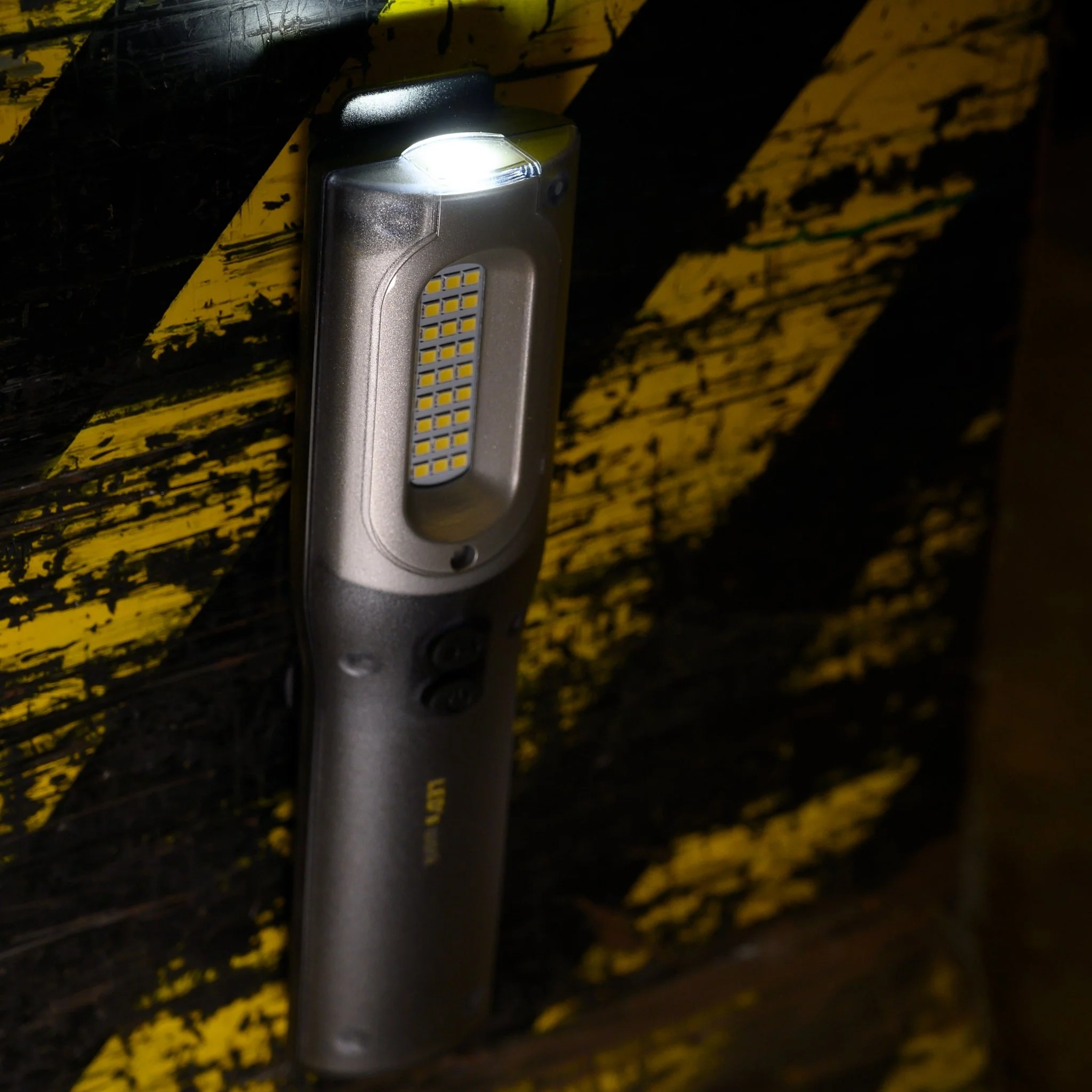 LED's Work Master LED Looplamp op Accu 1000 - Oplaadbaar & dimbaar - 2 lichtpunten - Image 4