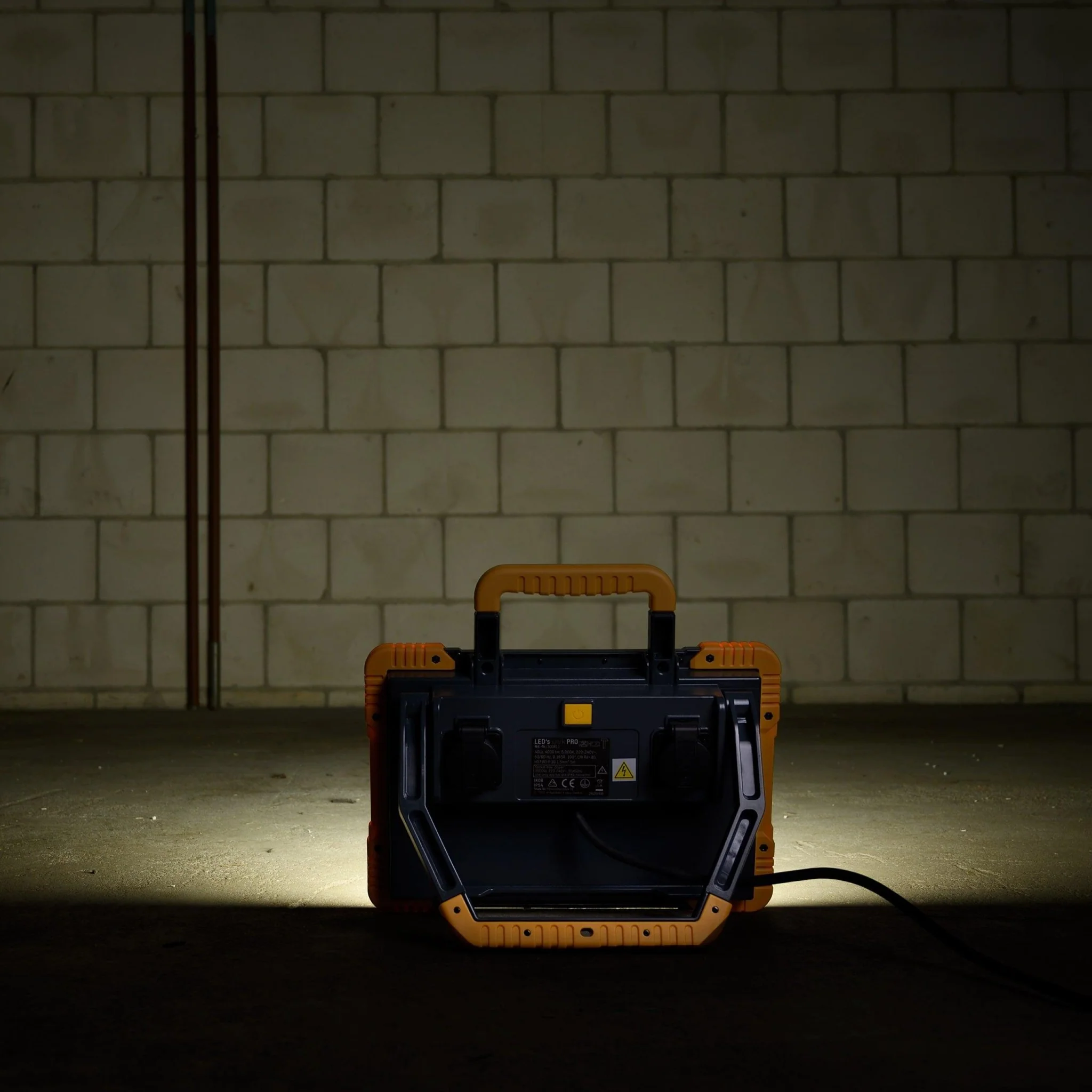 LED's Light Draadloze LED Zwaailamp op Batterijen - 9 standen - Magnetisch & Waterdicht - Blauw - Image 3