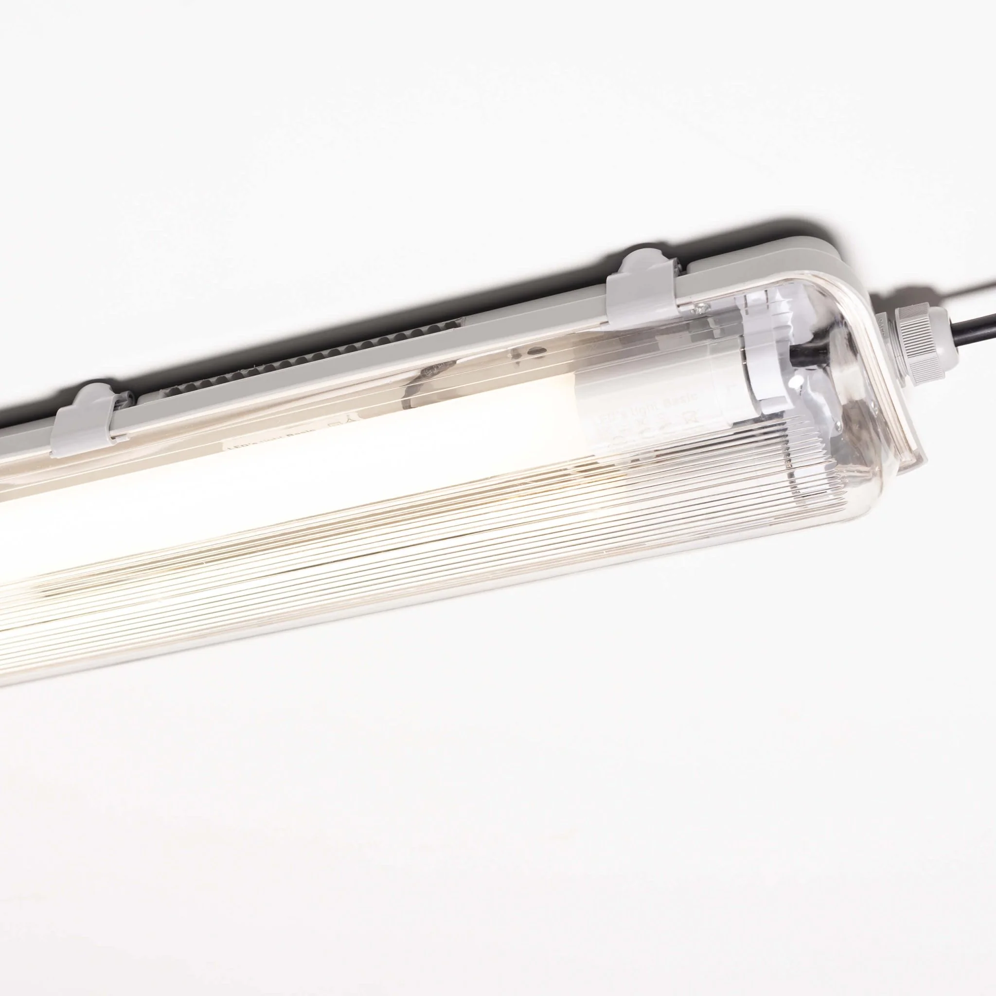 Proventa dubbele LED TL verlichting 60 cm – Incl. 2 LED TL buizen – IP65 waterdicht – 2160 lumen - Image 8