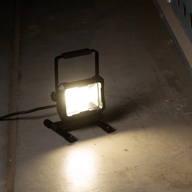 LED's Work Werklamp 2400 - Robuuste behuizing - Extra sterk snoer 150 cm - IP65 waterdicht - 30W - Image 2