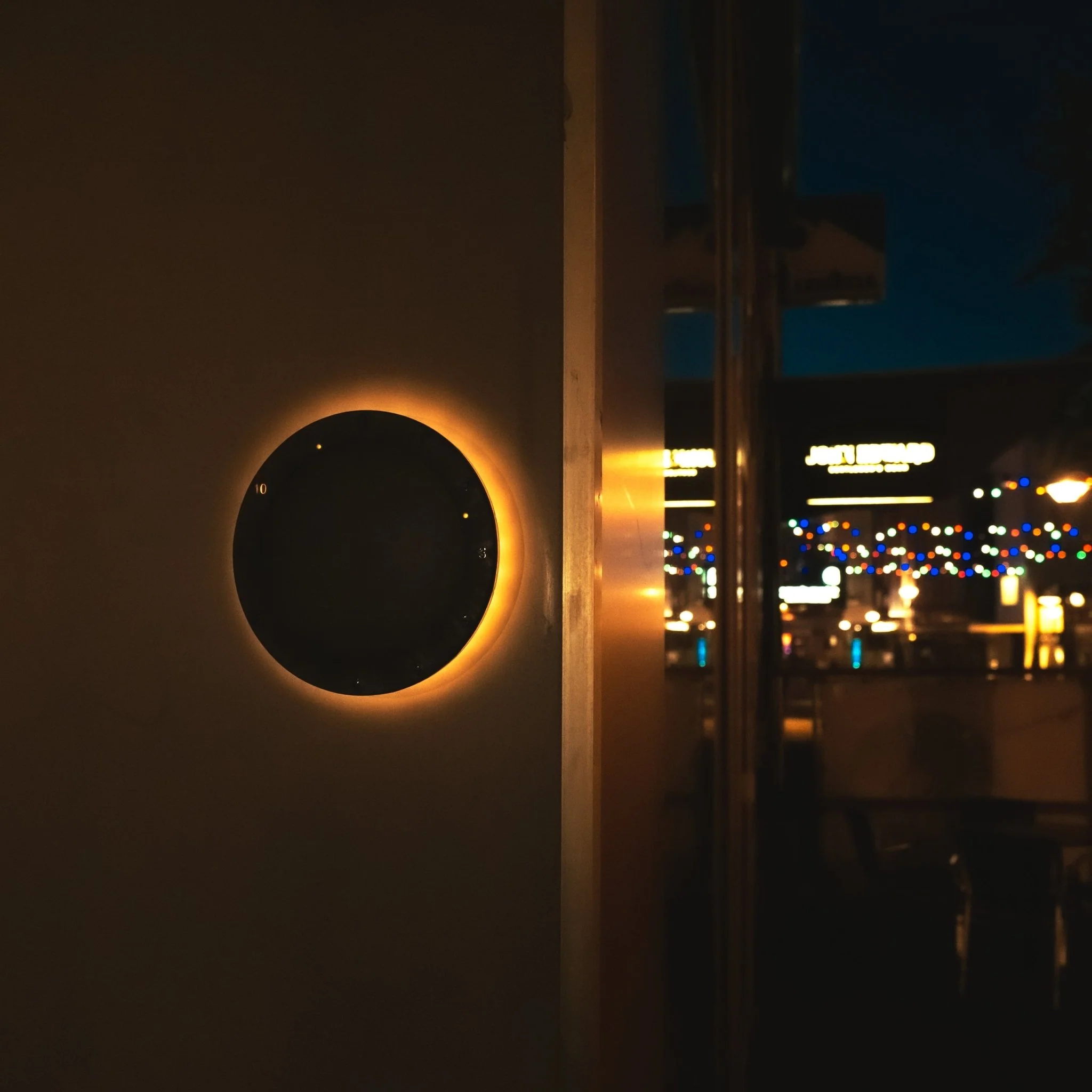 LED's Light Solar Wandklok voor Buiten - Draadloos op zonne-energie - Automatisch aan/uit - 22 cm - Image 5