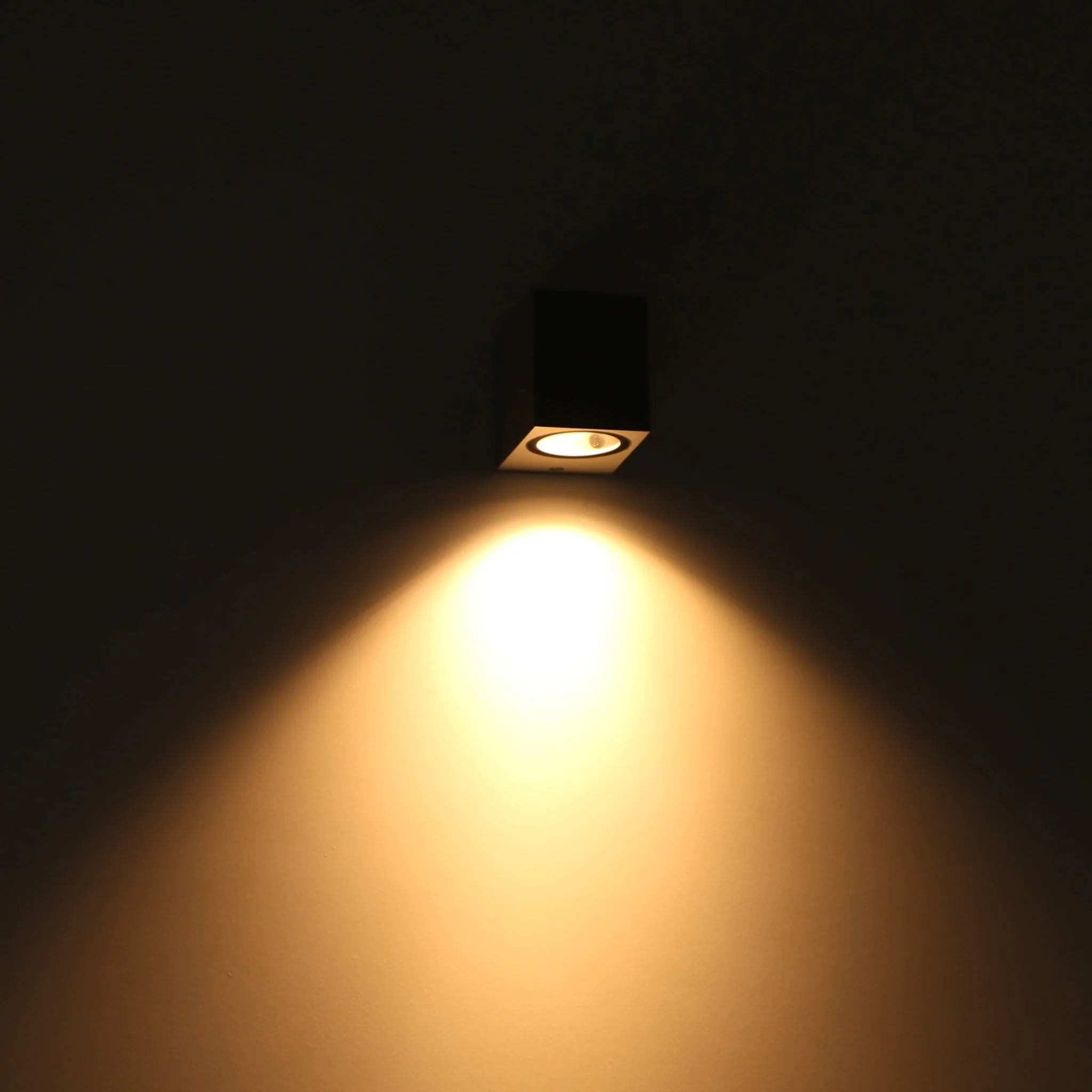 NØRD Down - LED Wandlamp buiten met GU10 fitting - Rome - Vierkant - IP44 - Grijs - Image 4